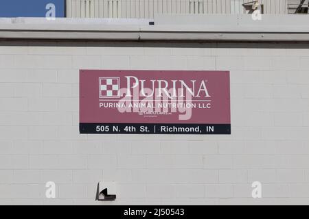 Richmond - ca. April 2022: Purina Animal Nutrition Pflanze. Purina Mills ist die Nutztierfuttereinheit von Land O' Lakes. Stockfoto