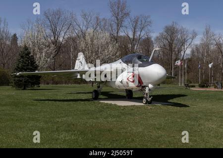 Richmond - ca. April 2022: Grumman A-6 Intruder der United States Navy. Der A-6 Intruder ist ein Angriffsflugzeug, das von der US-Marine und den USA betrieben wird Stockfoto