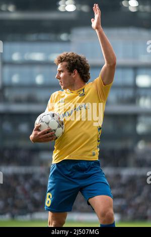 Kopenhagen, Dänemark. 18. April 2022. Joe Bell (6) von Broendby, GESEHEN WÄHREND des Superliga-Spiels 3F zwischen dem FC Kopenhagen und Broendby IF in Parken in Kopenhagen. (Foto: Gonzales Photo/Alamy Live News Stockfoto