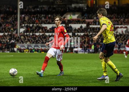 Nottingham, Großbritannien. 18. April 2022. James Garner während des Spiels der EFL Sky Bet Championship zwischen Nottingham Forest und West Bromwich Albion am 18. April 2022 auf dem City Ground, Nottingham, England. Foto von Simon Hall. Nur zur redaktionellen Verwendung, Lizenz für kommerzielle Nutzung erforderlich. Keine Verwendung bei Wetten, Spielen oder Veröffentlichungen einzelner Clubs/Vereine/Spieler. Kredit: UK Sports Pics Ltd/Alamy Live Nachrichten Stockfoto