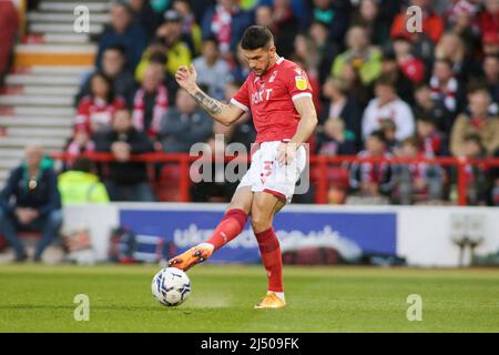 Nottingham, Großbritannien. 18. April 2022. Tobias Figueiredo während des Spiels der EFL Sky Bet Championship zwischen Nottingham Forest und West Bromwich Albion am City Ground, Nottingham, England, am 18. April 2022. Foto von Simon Hall. Nur zur redaktionellen Verwendung, Lizenz für kommerzielle Nutzung erforderlich. Keine Verwendung bei Wetten, Spielen oder Veröffentlichungen einzelner Clubs/Vereine/Spieler. Kredit: UK Sports Pics Ltd/Alamy Live Nachrichten Stockfoto