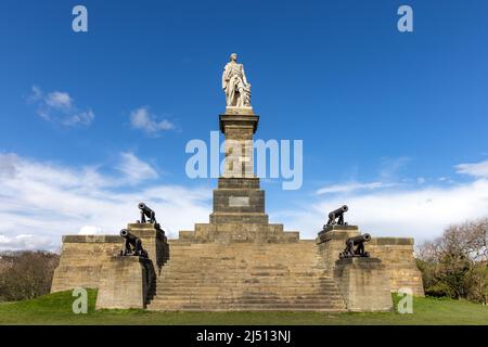 Admiral Lord Collingwood Monument in Tynemouth, Nordostengland. Bildhauer John Graham Lough, Architekt John Dobson. Ein denkmalgeschütztes Denkmal der Klasse II. Stockfoto