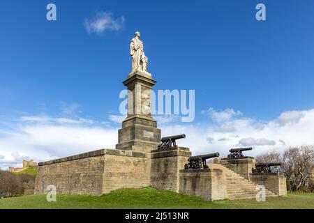 Admiral Lord Collingwood Monument in Tynemouth, Nordostengland. Bildhauer John Graham Lough, Architekt John Dobson. Ein denkmalgeschütztes Denkmal der Klasse II. Stockfoto