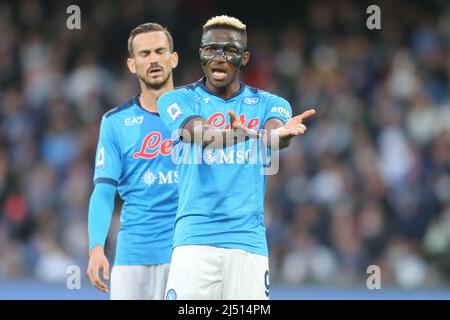 Der nigrische Stürmer von SSC Napoli, Victor Osimhen, gestikuliert während des Fußballspiels der Serie A zwischen SSC Napoli und AS Roma. SSC Napoli und AS Roma ziehen 1-1 Stockfoto