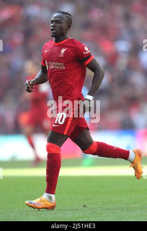 SADIO MANE LIVERPOOL FC MANCHESTER CITY V LIVERPOOL WEMBLEY STADIUM, LONDON, ENGLAND 16. APRIL 2022 GBF1489 WARNUNG! Dieses Foto Darf Nur Für Redaktionelle Zwecke In Zeitungen Und/Oder Zeitschriften Verwendet Werden. Darf ohne schriftliche Genehmigung von Football DataCo Ltd. Nicht für Publikationen mit 1 Spielern, 1 Clubs oder 1 Wettbewerben verwendet werden. Bei Fragen wenden Sie sich bitte an Football DataCo Ltd. Unter +44 (0) 207 864 9121 Stockfoto