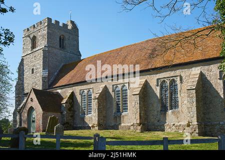 Die mittelalterliche Kirche St. Dunstan im Dorf Snargate, am Romney Marsh, Kent, Südostengland Stockfoto