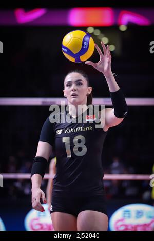 ANKARA, TÜRKEI - 18. DEZEMBER 2021: Zehra Gunes in Fenerbahce Opet gegen Vakifbank Halbfinalspiel der FIVB Volleyball Womens Club World Championship Stockfoto