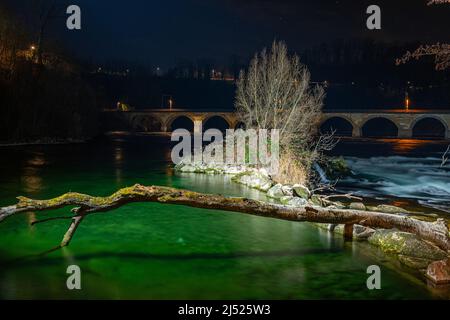 Rhinefalls, die größten Wasserfälle Europas in der Nacht Stockfoto