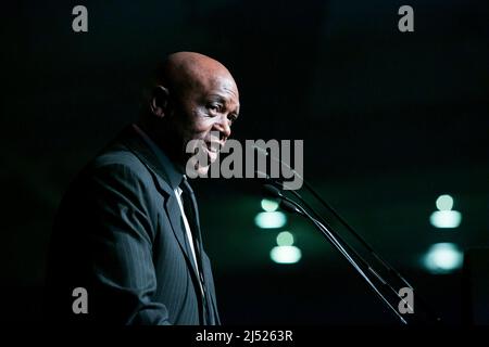 Johannesburg, Südafrika - 6. Juni 2013: Mosima Gabriel Tokyo Sexwale, Geschäftsmann, Politiker, Anti-Apartheid-Aktivistin und ehemaliges politisches Gefängnis Stockfoto