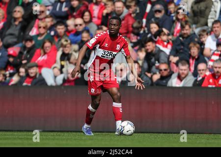 MIDDLESBROUGH, GROSSBRITANNIEN. APR 18. Marc Bola von Middlesbrough während des Sky Bet Championship-Spiels zwischen Middlesbrough und Huddersfield Town im Riverside Stadium, Middlesbrough am Montag, den 18.. April 2022. (Kredit: Mark Fletcher | MI News) Kredit: MI Nachrichten & Sport /Alamy Live News Stockfoto