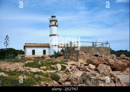 Leuchtturm am Cap de Ses Salines, Mallorca, Spanien Stockfoto