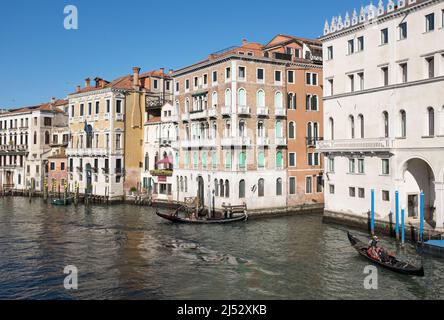 Blick auf den Canale Grande oder die Rialtobrücke Venedig Italien Stockfoto