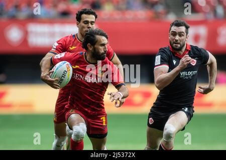 Vancouver, Kanada, 16. April 2022: Por Pla (Mitte, mit Ball) in Aktion während des Spiels gegen das Team Canada 7s am 1. Tag der HSBC Canada Sevens auf dem BC-Platz in Vancouver, Kanada. Kanada gewann das Spiel mit 26:21 Punkten. Stockfoto