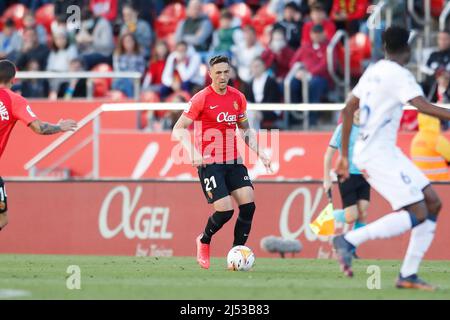 Palma de Mallorca, Spanien. 19. April 2022. Antonio Raillo (Mallorca) Fußball: Spanisches Spiel 'La Liga Santander' zwischen RCD Mallorca 2-1 Deportivo Alaves beim Visit Mallorca Estadi in Palma de Mallorca, Spanien. Quelle: Mutsu Kawamori/AFLO/Alamy Live News Stockfoto