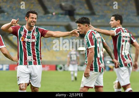 Maracana Stadium, Rio de Janeiro, Brasilien. 19. April 2022. Brasilien Cup, Fluminense gegen Vila Nova; Fred von Fluminense feiert sein Tor in der 88.. Minute 3-2 Credit: Action Plus Sports/Alamy Live News Stockfoto