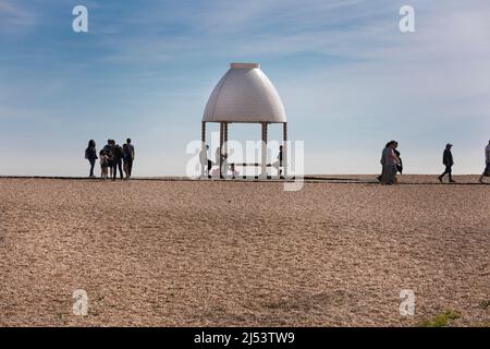 Der Jelly Mould Pavilion am Folkestone Beach am Boardwalk. Stockfoto