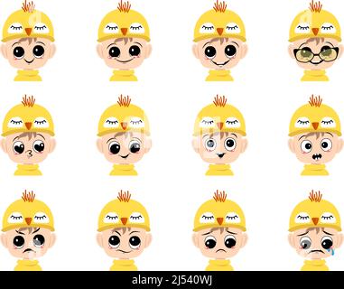 Set von Jungen Avatar mit großen Augen und breiten Lächeln und verschiedenen Emotionen in niedlichen gelben Hühnerhut. Kopf des Kindes mit glücklichen Gesicht für den Urlaub Ostern, Karneval Kostüm für Party. Vektorgrafik flach Stock Vektor