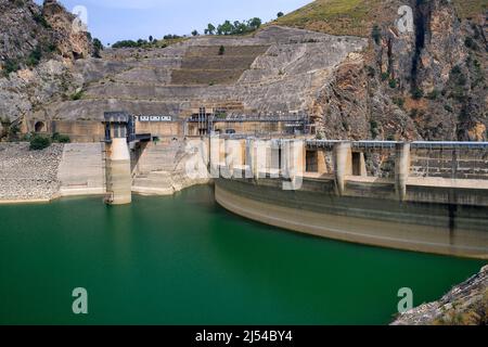 Staumauer Diga Rosamarina, Italien, Sicilia, Caccamo Stockfoto