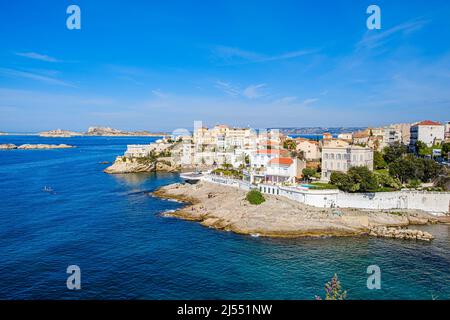 PANORAMA SUR L'ANSE DE LA FAUSSE MONNAIE ET LES ILES DU FRIOUL. MARSEILLE, PROVENCE, FRANKREICH 13 Stockfoto