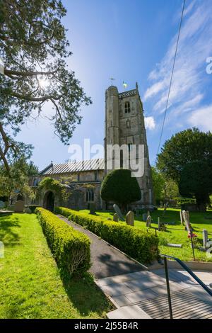 Die Norman Church of St Michael the Archangel in Compton Martin in der Mendip Hills National Landscape, Somerset, England. Stockfoto