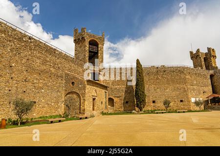 Altes Schloss in Montalcino Stockfoto