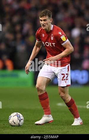 NOTTINGHAM, GROSSBRITANNIEN. APR 18. Ryan Yates aus Nottingham Forest während des Sky Bet Championship-Spiels zwischen Nottingham Forest und West Bromwich Albion am 18.. April 2022 auf dem City Ground, Nottingham. (Kredit: Jon Hobley | MI News) Kredit: MI Nachrichten & Sport /Alamy Live News Stockfoto