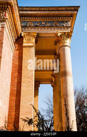 Kunsthalle, Mucsarnok Palast der Kunst auf dem Heldenplatz, Budapest, Ungarn. Stockfoto