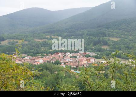 Valgañon ist ein kleines Dorf in der spanischen Provinz La Rija. Stockfoto