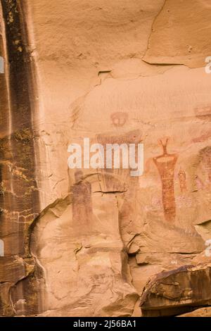 Die Steinkunsttafel des Sego Canyon in Utah wurde von den Menschen der archaischen Kultur im Stil des Barrier Canyon zwischen 1.500 und 4.000 gemalt Stockfoto