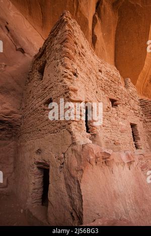 River House Ruin in der Nähe des San Juan River, Shash Jaa Unit, Bears Ears National Monument, Utah. Diese Pueblaer Ruine ist etwa 1000 Jahre alt. Stockfoto