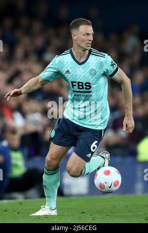 Everton, Großbritannien. 20. April 2022. Jonny Evans von Leicester City in Aktion. Spiel der Premier League, Everton gegen Leicester City im Goodison Park in Liverpool am Mittwoch, 20.. April 2022. Dieses Bild darf nur für redaktionelle Zwecke verwendet werden. Nur zur redaktionellen Verwendung, Lizenz für kommerzielle Nutzung erforderlich. Keine Verwendung in Wetten, Spielen oder einem einzigen Club / Liga / Spieler Publikationen. PIC von Chris Stading / Andrew Orchard Sport Fotografie / Alamy Live News Kredit: Andrew Orchard Sport Fotografie / Alamy Live News Stockfoto