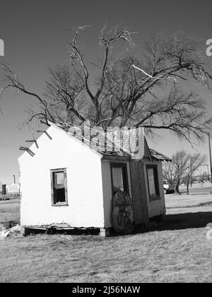 Adrian, Texas entlang der US Route 66. Auch bekannt als „Mittelpunkt von Route 66“ Stockfoto