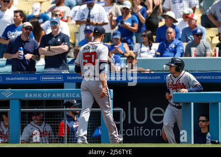 Atlanta Braves Pitcher Charlie Morton (50) verlässt das Spiel während eines MLB-Spiels in der regulären Saison gegen die Atlanta Braves, Mittwoch, 20.. April 2022, i Stockfoto