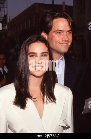 Jennifer Connelly und Bill Campbell bei der Rocketeer Ribbon Cutting Ceremony 19. Juni 1991 Credit: Ralph Dominguez/MediaPunch Stockfoto