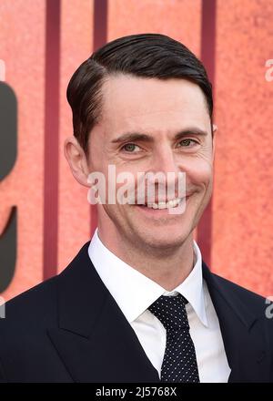 Los Angeles, USA. 20. April 2022. Matthew Goode beim Spaziergang auf dem roten Teppich bei der Los Angeles Premiere von Staffel 1 der Paramount Serie „The Offer“ in den Paramount Picturs Studios in Los Angeles, CA am 20. April 2022. (Foto von Scott Kirkland/Sipa USA) Quelle: SIPA USA/Alamy Live News Stockfoto