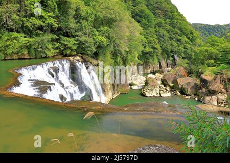 Shifen Wasserfall, ein Wasserfall im Pingxi Bezirk, New Taipei City, Taiwan Stockfoto