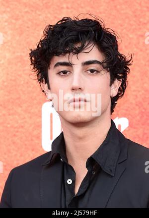 Los Angeles, USA. 20. April 2022. Anthony Ippolito beim Spaziergang auf dem roten Teppich bei der Los Angeles Premiere von Staffel 1 der Paramount Serie 'The Offer' in den Paramount Picturs Studios in Los Angeles, CA am 20. April 2022. (Foto von Scott Kirkland/Sipa USA) Quelle: SIPA USA/Alamy Live News Stockfoto