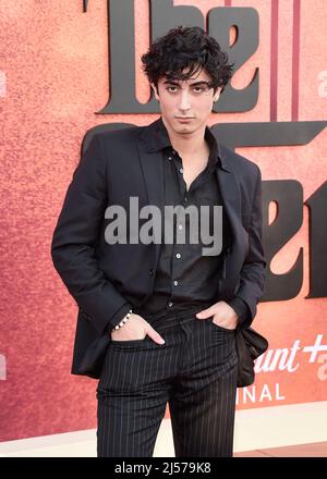 Los Angeles, USA. 20. April 2022. Anthony Ippolito beim Spaziergang auf dem roten Teppich bei der Los Angeles Premiere von Staffel 1 der Paramount Serie 'The Offer' in den Paramount Picturs Studios in Los Angeles, CA am 20. April 2022. (Foto von Scott Kirkland/Sipa USA) Quelle: SIPA USA/Alamy Live News Stockfoto