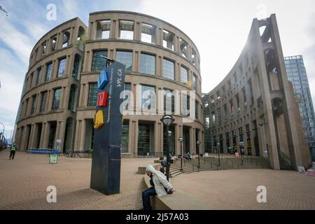 Vancouver. 20. April 2022. Das am 20. April 2022 aufgenommene Foto zeigt die Vancouver Public Library in Vancouver, British Columbia, Kanada. Quelle: Liang Sen/Xinhua/Alamy Live News Stockfoto