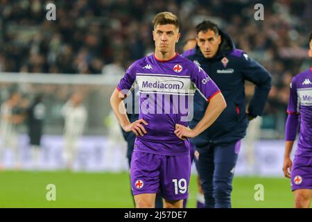 TURIN, ITALIEN - 20. APRIL 2022. Krzysztof Piatek von ACF Fiorentina während des Halbfinales 2. von Coppa Italia, das Juventus FC und ACF Fiorentina am 20. April 2022 im Allianz Stadium in Turin, Italien, ausgetragen haben. Juventus gewann 2-0 gegen Fiorentina. Kredit: Massimiliano Ferraro/Medialys Images/Alamy Live Nachrichten Stockfoto