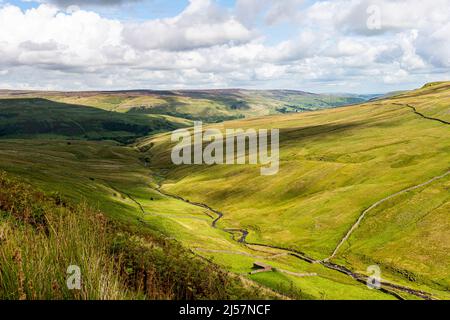 Blick von den Buttertubs nach Norden in Richtung Muker in Swaledale Stockfoto