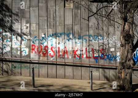 antirussischer Protest in Tiflis/Georgien, April 2022. Der Krieg in der Ukraine hat eine riesige Welle der Solidarität in Georgien ausgelöst, die zum Teil bereits stattgefunden hat Stockfoto