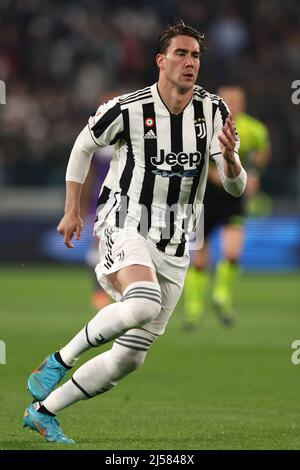 Turin, Italien, 20.. April 2022. Dusan Vlahovic von Juventus während des Coppa Italia-Spiels im Allianz-Stadion in Turin. Bildnachweis sollte lauten: Jonathan Moscrop / Sportimage Stockfoto