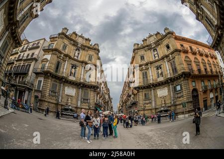 Piazza Quattro Canti, Palermo, Sizilien, Italien Stockfoto