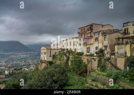 Blick auf die Stadt, Monreale, Sizilien, Italien Stockfoto