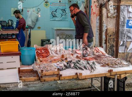 Fischhändler, Wochenmarkt, Mercato Vucciria, Palermo, Sizilien, Italien Stockfoto