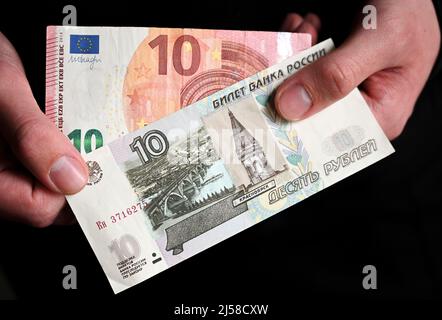 Rubel, Euro, Banknoten, Banknoten, Studioaufnahme Stockfoto