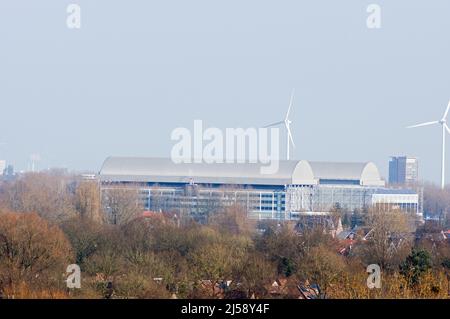 Arnhem, Niederlande - 5. März 2022: Luftaufnahme des Gelredome-Stadions. GelreDome ist ein Fußballstadion in der Stadt Arnhem Stockfoto