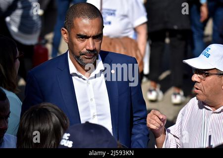 Der französische Abgeordnete Saïd Ahamada wurde während des Treffens von Emmanuel Macron gesehen. Der französische Präsident Emmanuel Macron, Kandidat für die Präsidentschaftswahl der 'La Republique en Marche' (LREM), hatte eine öffentliche Sitzung in Marseille. Die zweite Runde der französischen Präsidentschaftswahlen soll am 24. April stattfinden. Stockfoto