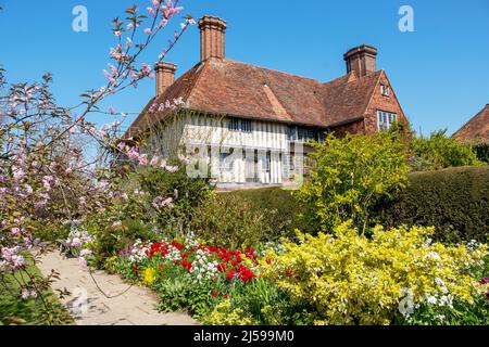 Spring, Great Dixter Garden, Northiam, East Sussex, Großbritannien Stockfoto